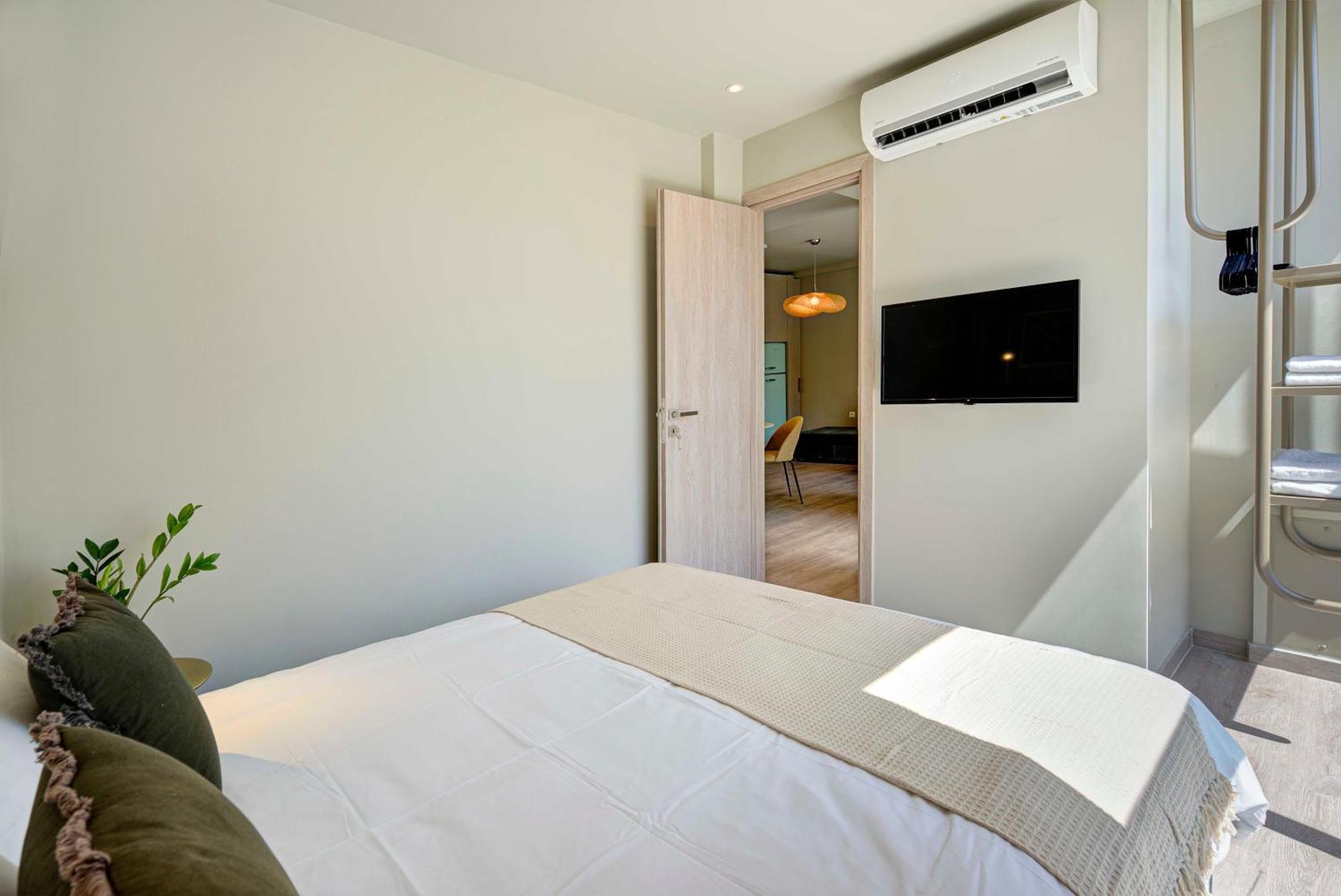 9 Muses Exclusive Suites In Syntagma Athens Exterior photo