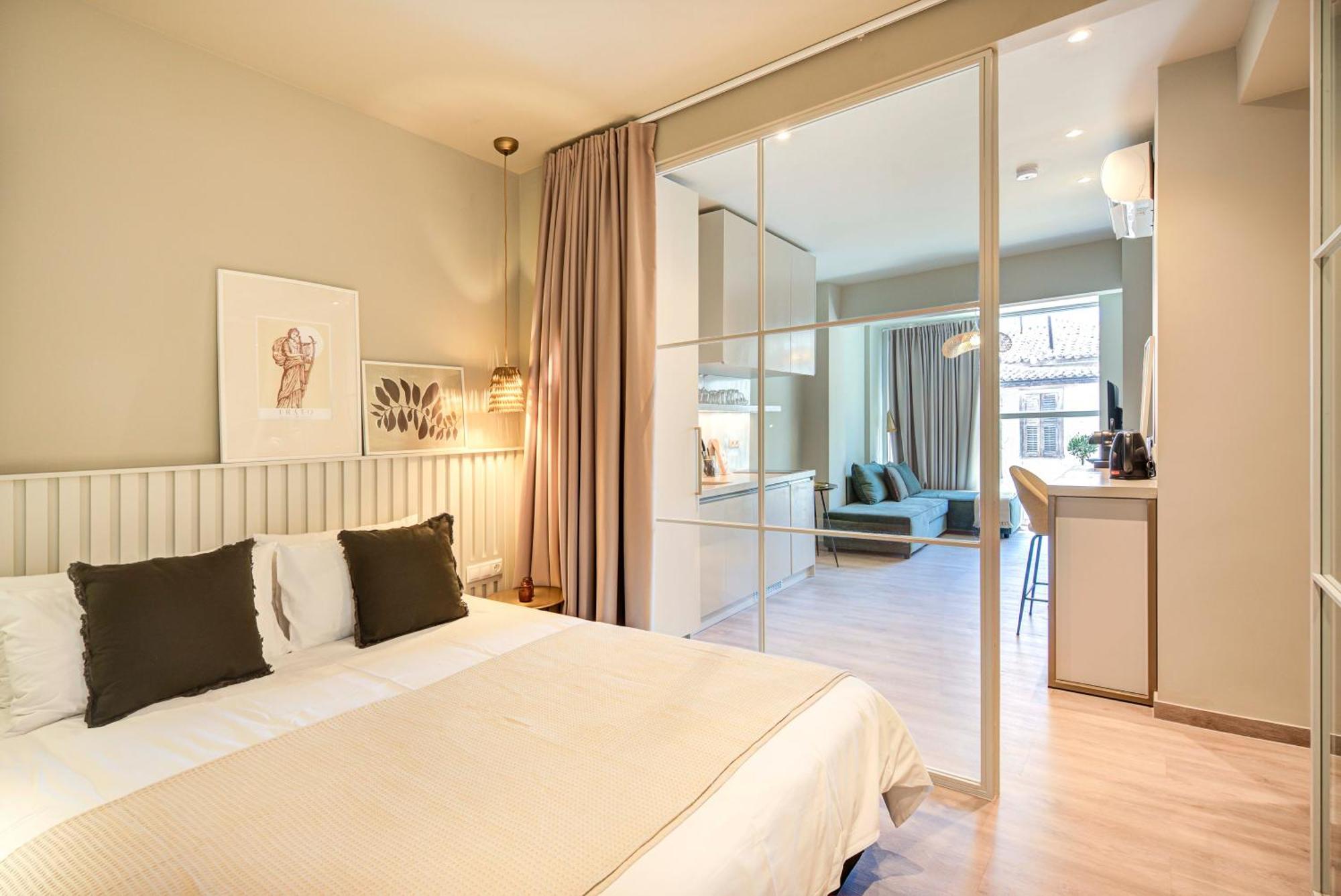 9 Muses Exclusive Suites In Syntagma Athens Exterior photo